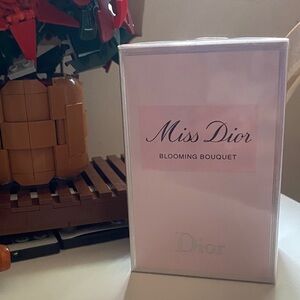 Dior Miss Dior Blooming Bouquet in Soft Pink